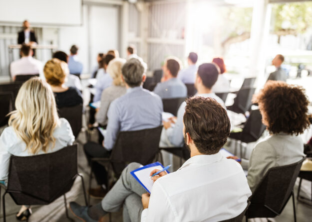 Fortbildung und Schulungen über Fehlerkultur und den richtigen Umgang mit Fehlern